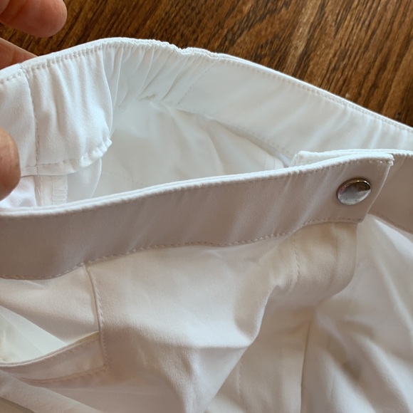 NWT. Zenergy by Chicos shorts - Picture 4 of 8